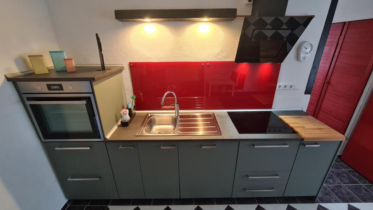 Appartement Lavendel, Ferienwohnung Mit Eigenem Eingang Wie Ein Kleines Haus Bad Salzuflen Exterior photo